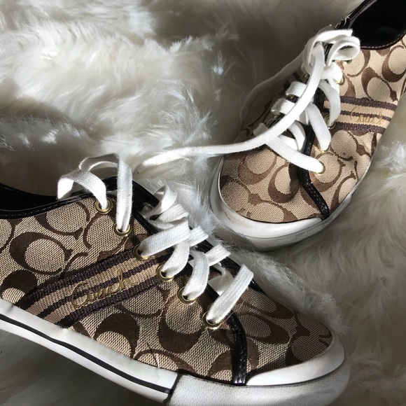 Coach Shoes - 🚨FINAL PRICEDROP🚨Coach signature shoes